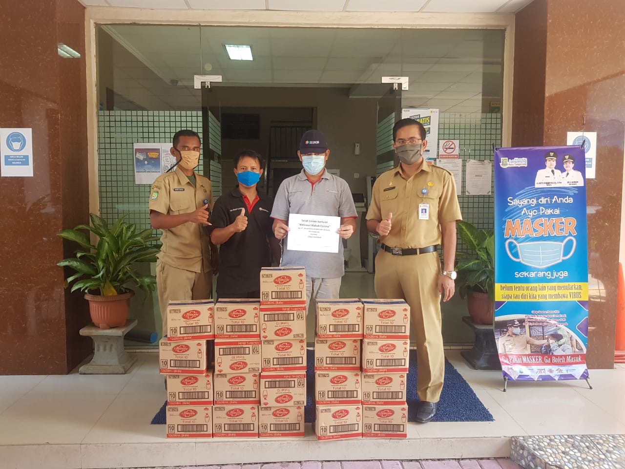Siegwerk Indonesia supports local Covid-19 response with donations