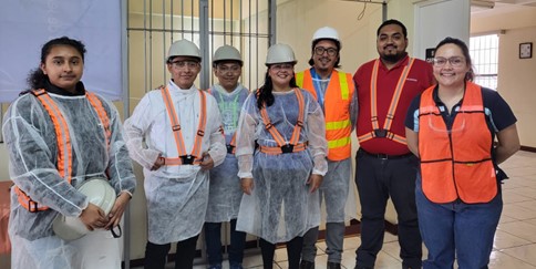 Siegwerk Guatemala unterstützt YouthCan! mit dem Projekt " Praktikant bei Siegwerk"